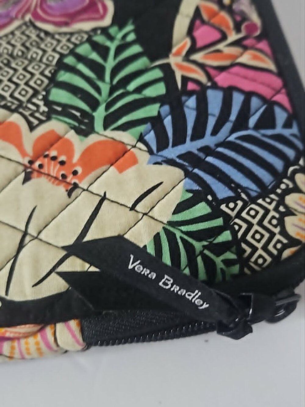 Vera Bradley Floral Quilted Tech Sleeve in Black floral - Picture 3 of 4